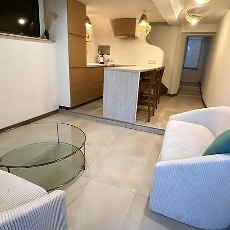 Holiday home Jolie Maison 3 Ch 5 Min Gare & Centre *